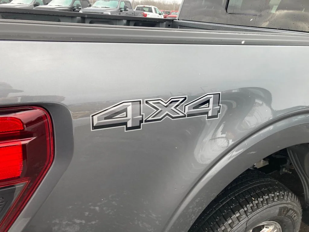 Used 2025 Gray Ford XLT image 14