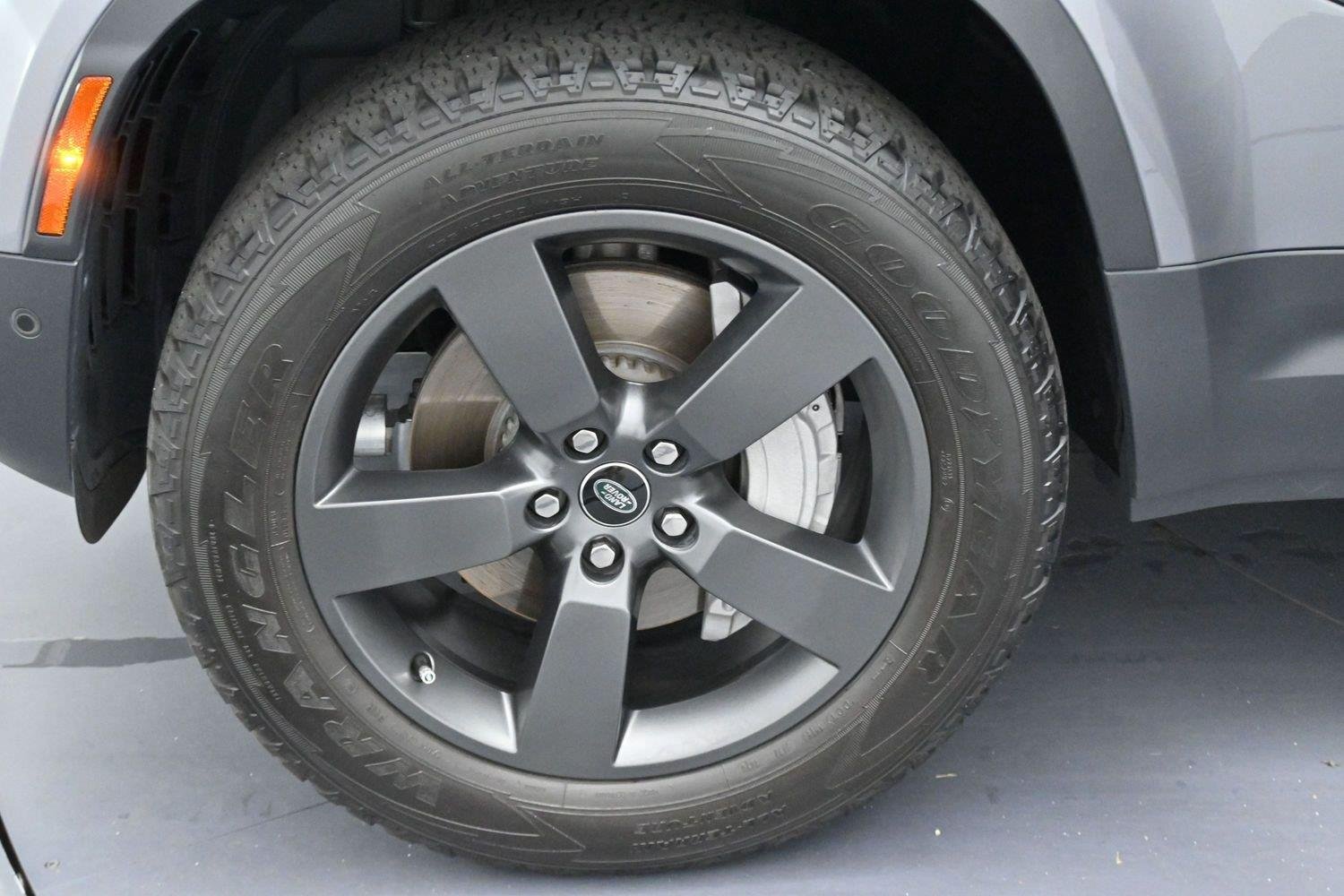 Used 2024 Eiger Grey Metallic Land Rover S image 44