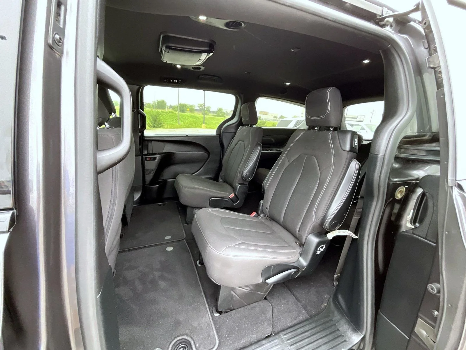 Used 2019 Gray Chrysler Touring Plus image 19