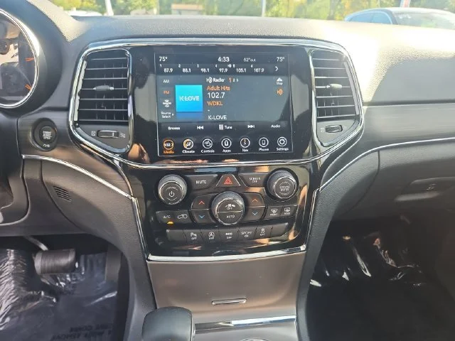 Used 2021 Black Jeep Limited image 18