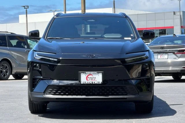 2026 Toyota C-HR SE - Photo 9