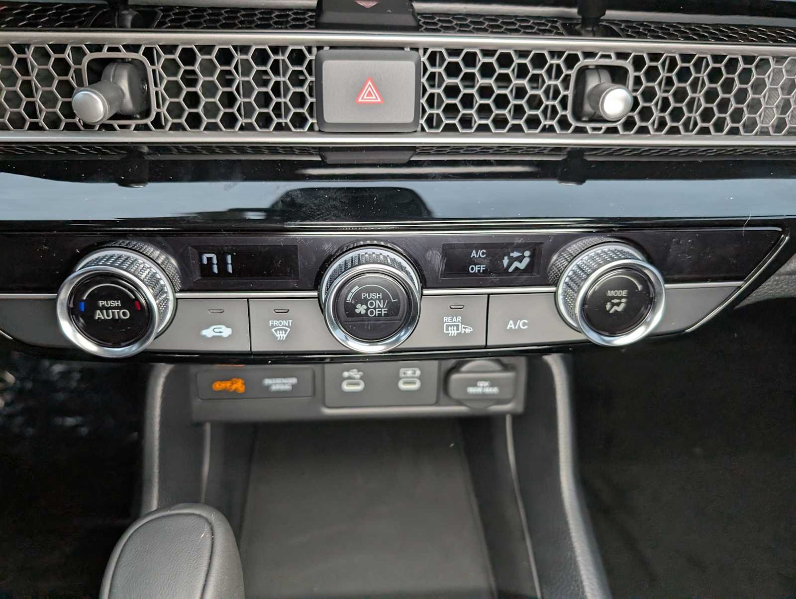 2026 Honda Civic Hatchback Sport - Photo 21