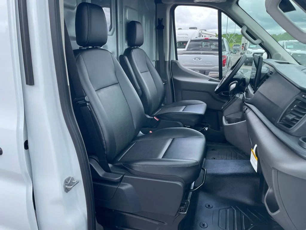 New 2026 Oxford White Ford Cargo Van image 13