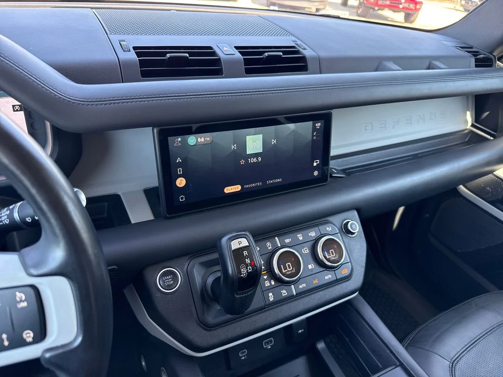 Used 2020  Land Rover HSE image 21