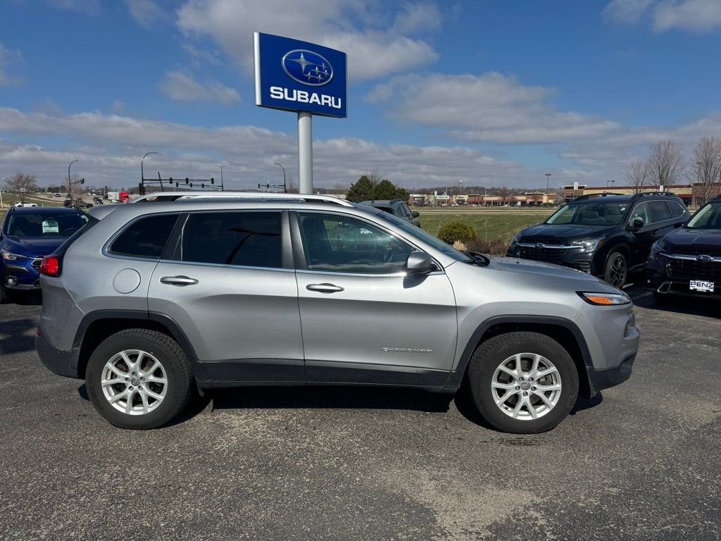 Used 2017 Jeep Cherokee Latitude with VIN 1C4PJMCS2HW647203 for sale in Rochester, Minnesota