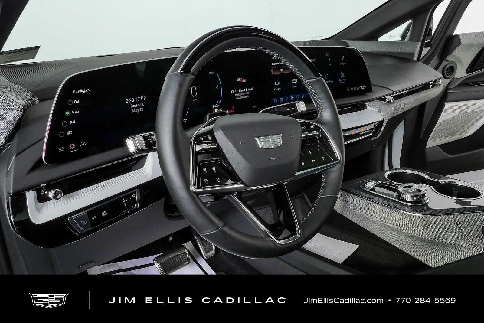 Certified Used 2025 Crystal White Tricoat Cadillac Luxury 1 image 4