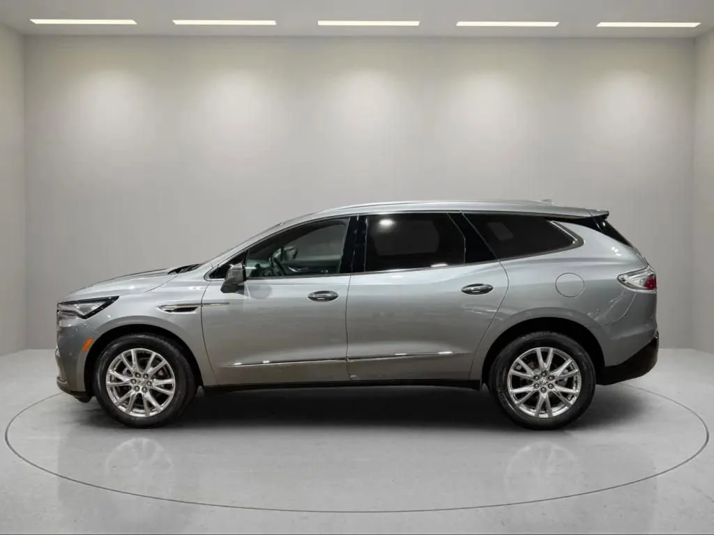 2024 Buick Enclave Essence - Photo 8
