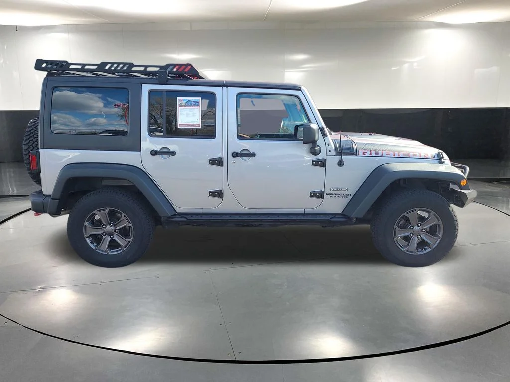 Used 2017 Silver Jeep Unlimited Rubicon Recon image 4