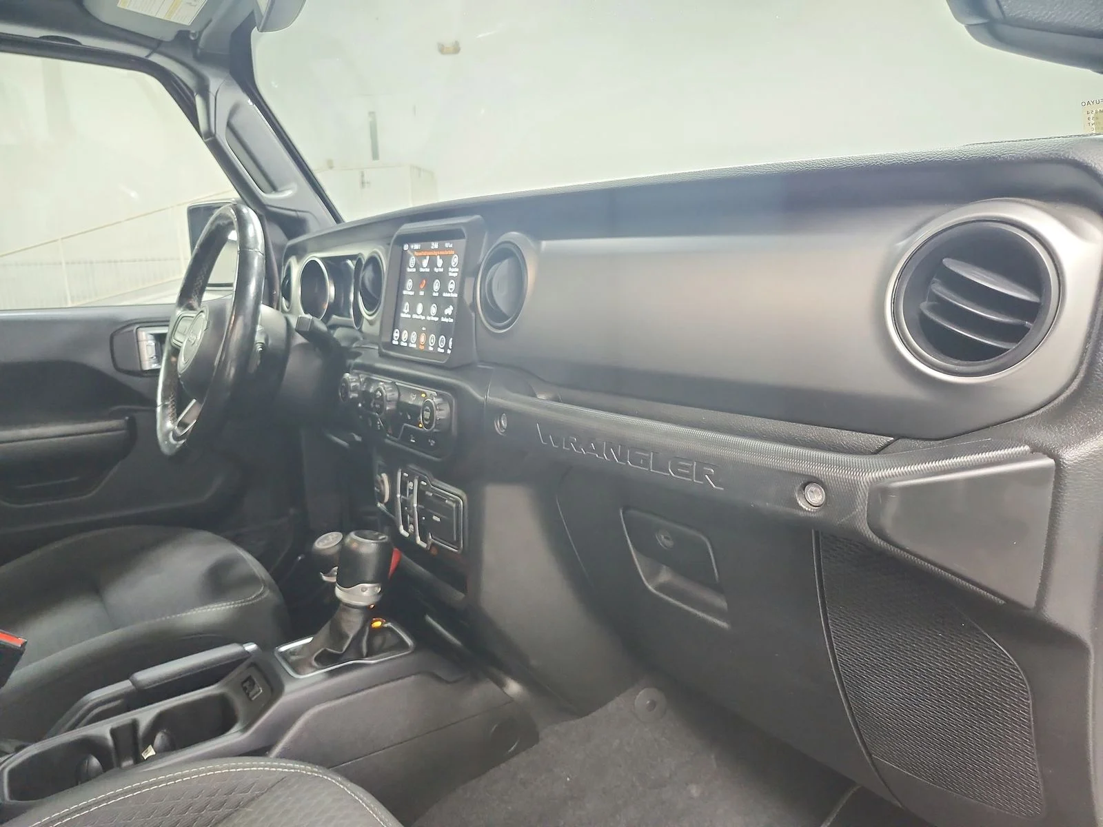 Used 2021 Gray Jeep Unlimited Sport image 39