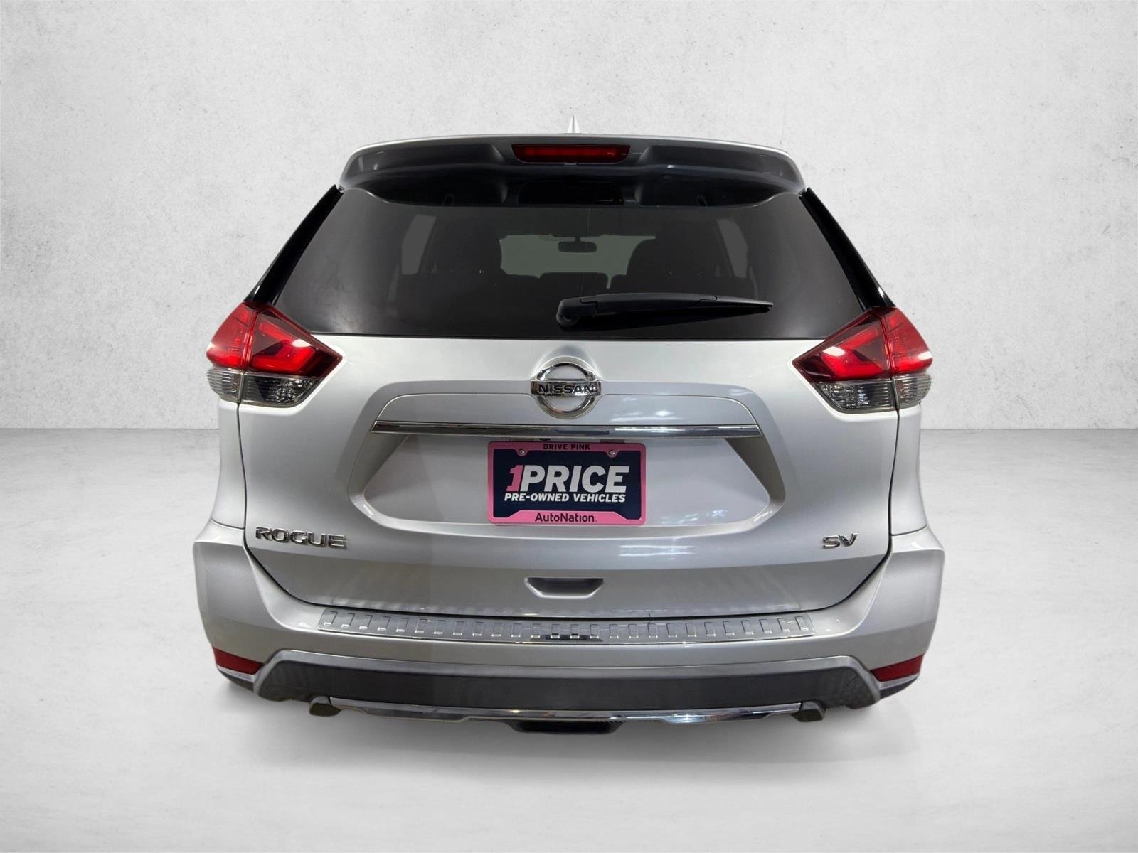 Used 2017 Brilliant Silver Nissan SV image 4