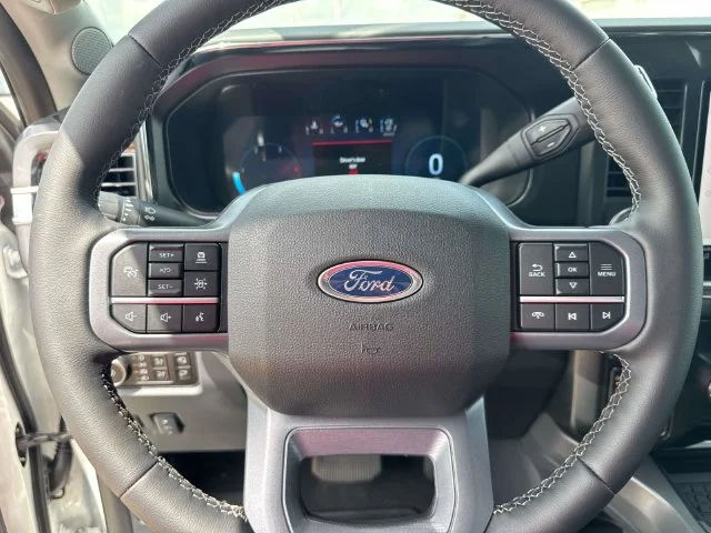 New 2026 Star White Metallic Tri-Coat Ford F-250® Lariat® image 52