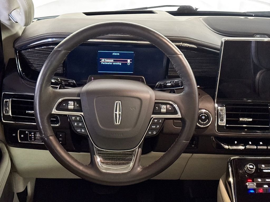 Used 2023 White Metallic Lincoln Black Label image 13
