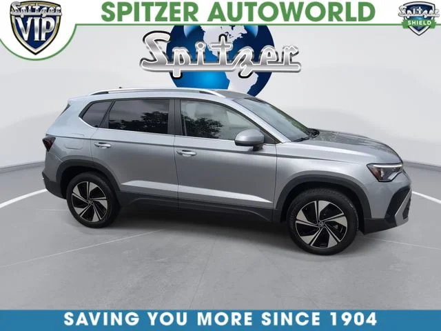 Used 2025  Volkswagen 1.5T SE image 10