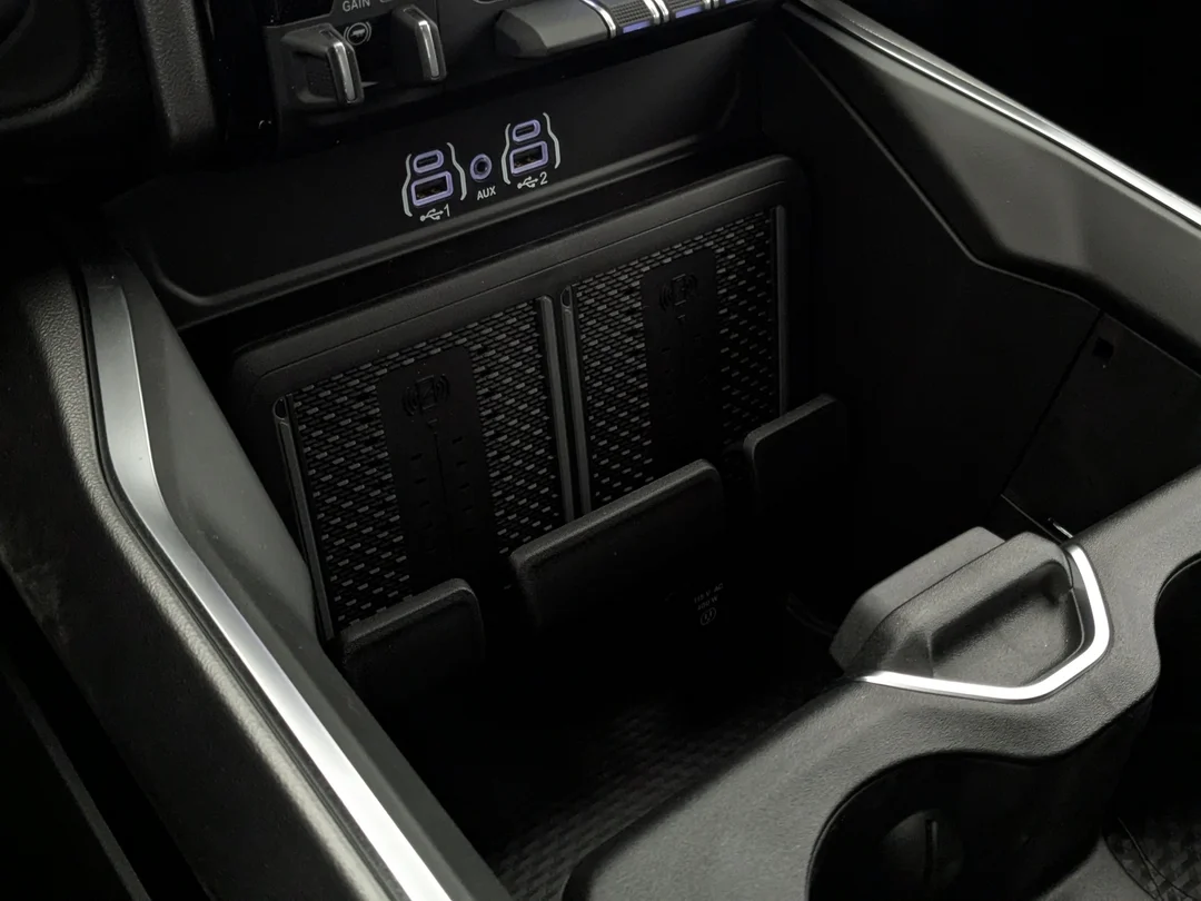 New 2026 Blue RAM Big Horn - - 6.7L HO Diesel - 5th Wheel/Gooseneck Prep - Sport App Pkg - Nav - Cargo Cam & More! image 21