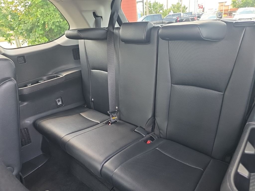 Used 2025 Silver Toyota XLE image 13
