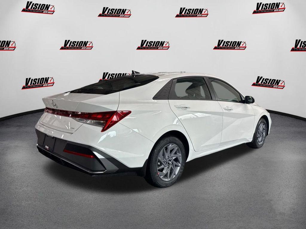New 2026 White Hyundai Blue image 5