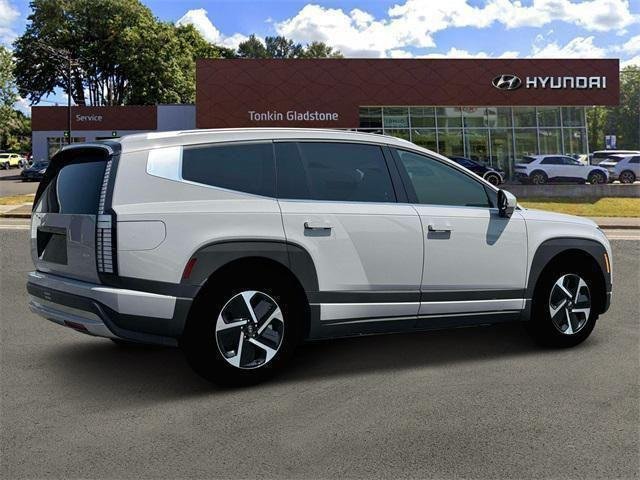 2026 Hyundai IONIQ 9 SE - Photo 8