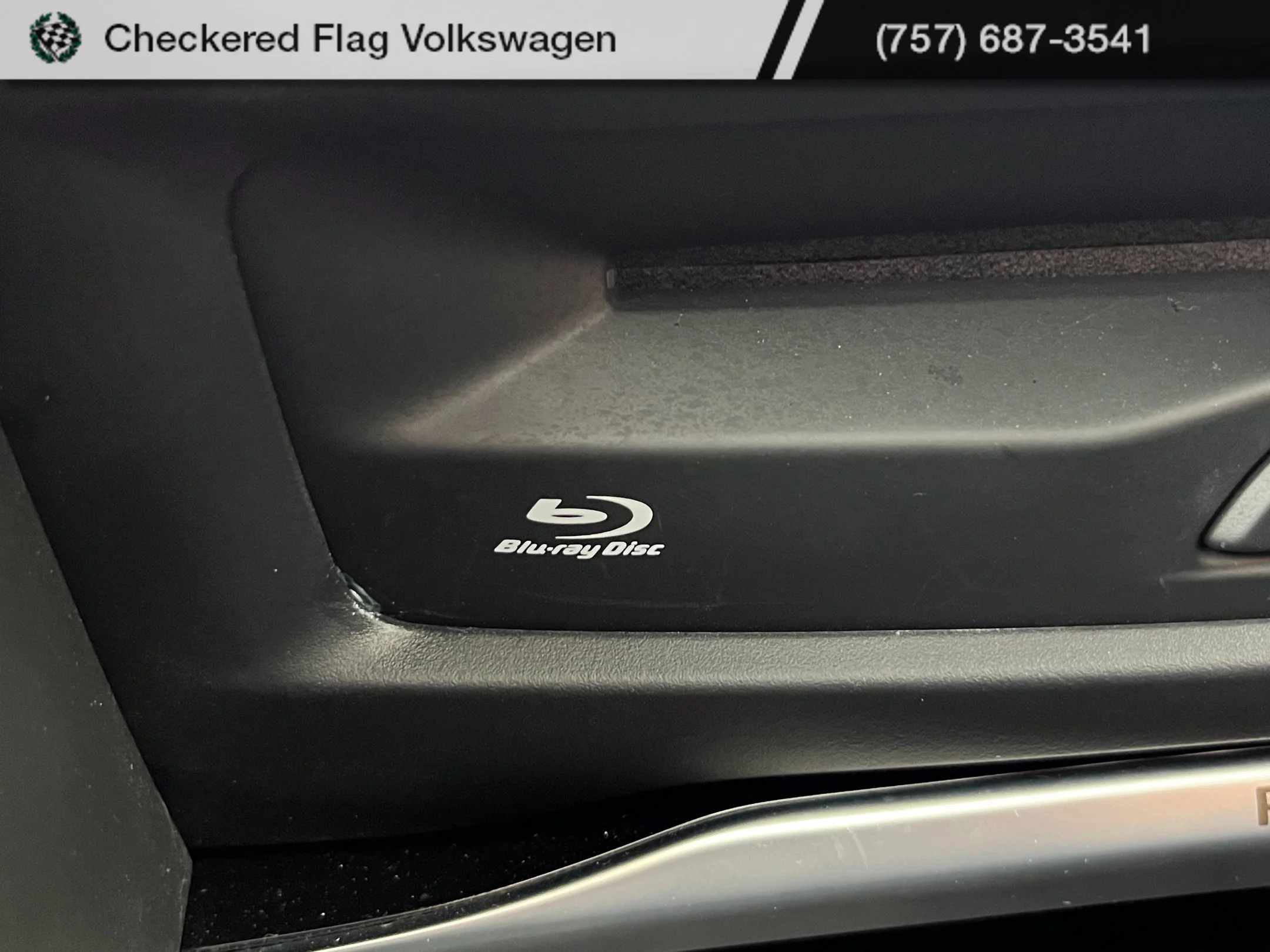 Used 2023 Bright White Clearcoat Chrysler Pinnacle image 52