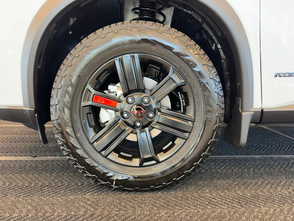 New 2026 Everest White Pearl TriCoat Nissan Rock Creek image 12
