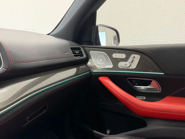 Used 2021 Obsidian Black Metallic Mercedes-Benz GLE 53 AMG® image 35