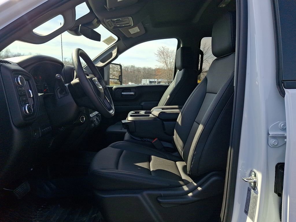2026 GMC Sierra 3500HD Pro - Photo 7