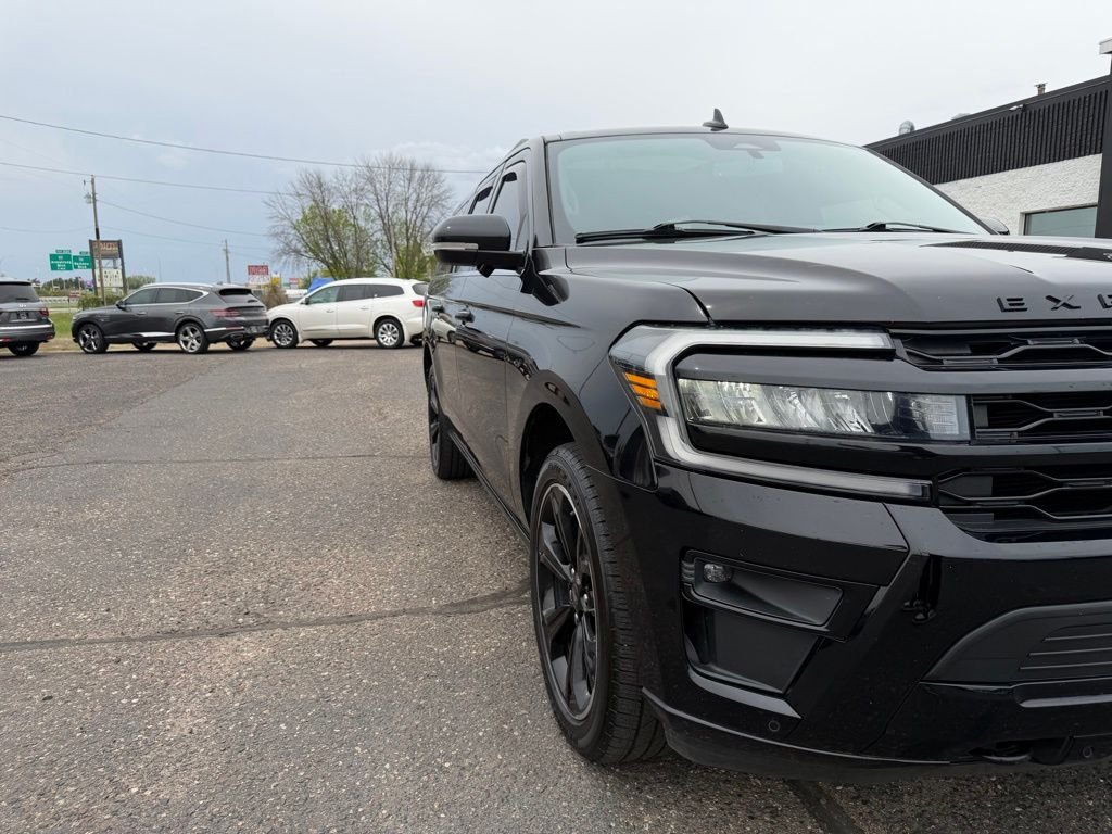 Used 2022 Black Ford Limited image 14