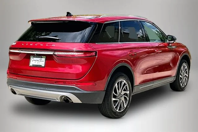 Used 2022 Red Lincoln Standard image 5