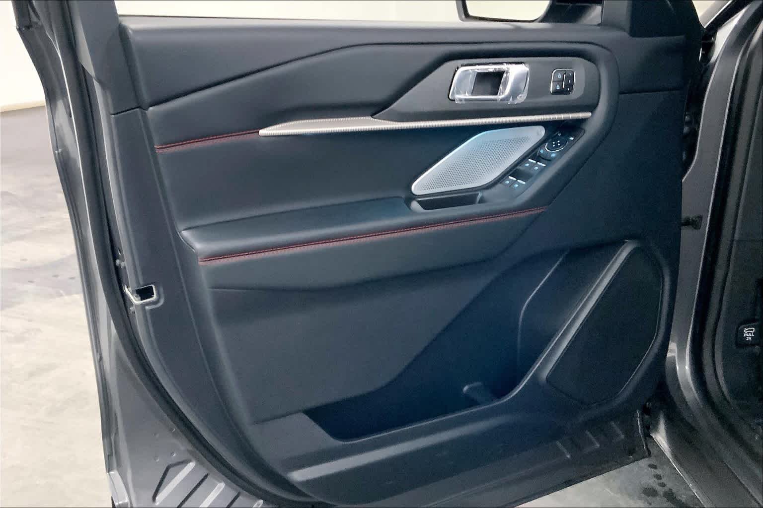 Used 2025 Carbonized Gray Ford ST image 11