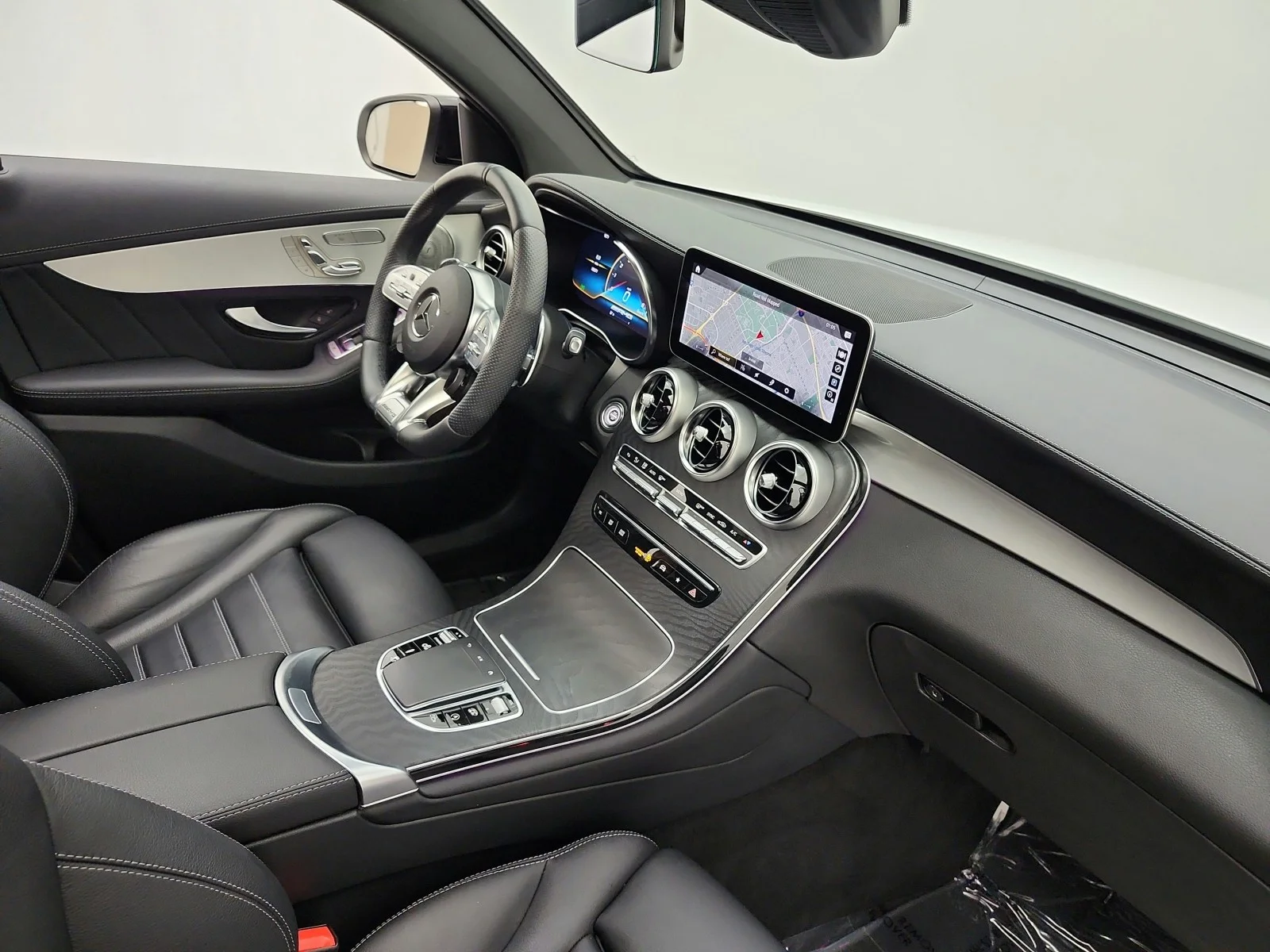 Used 2023 Polar White Mercedes-Benz AMG® GLC 43 4MATIC Coupe image 18