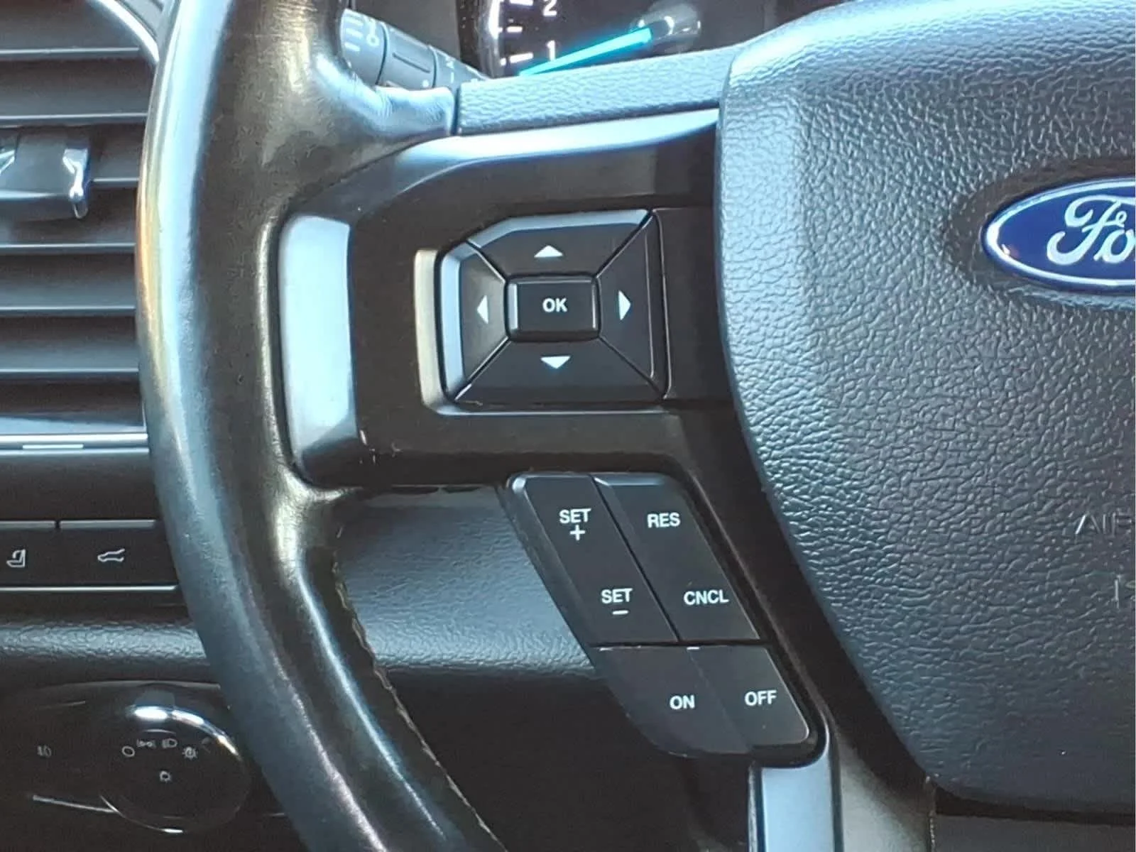 Used 2020 Agate Black Ford Limited image 21