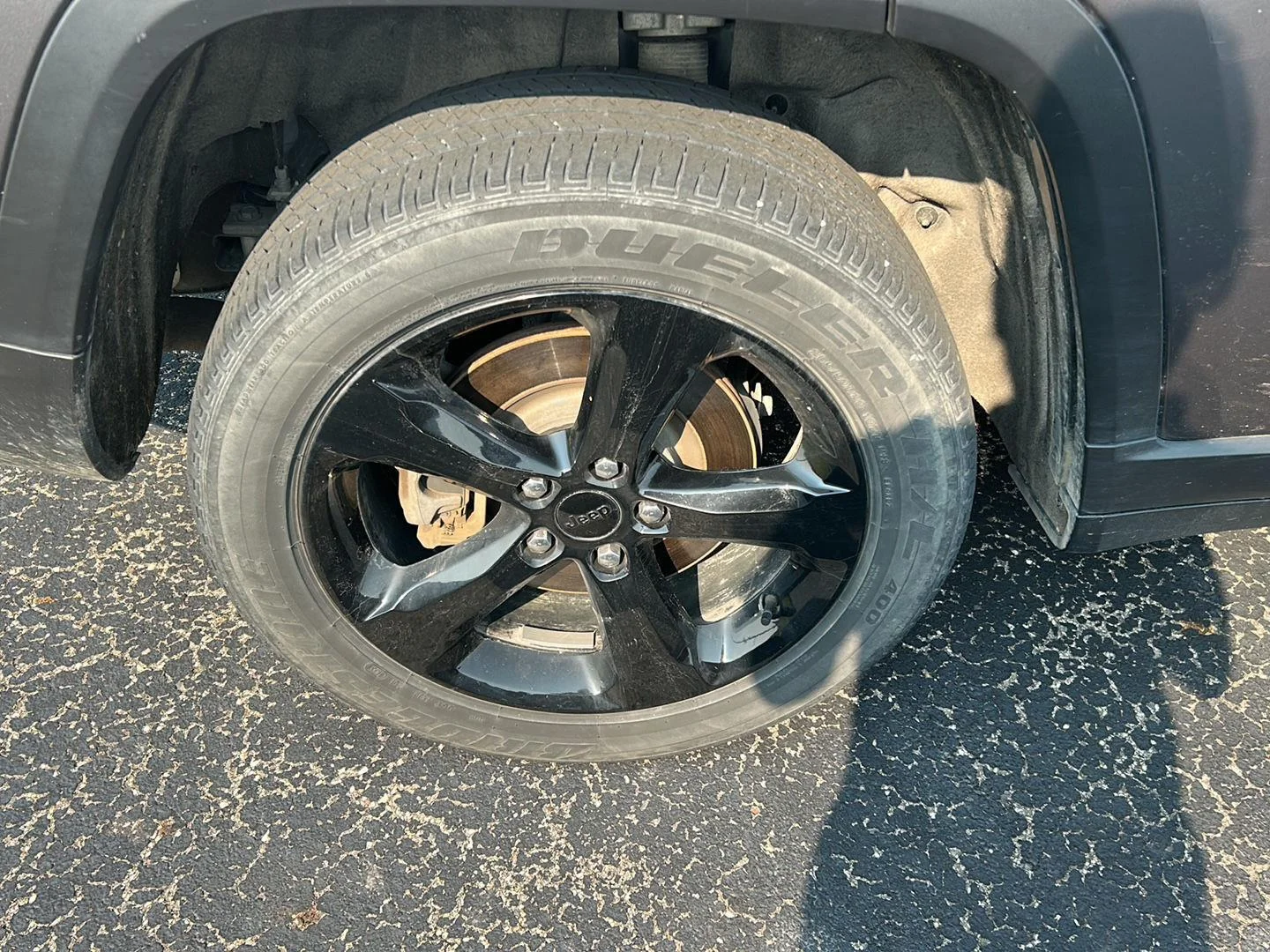 Used 2023 Metallic Jeep Altitude image 20