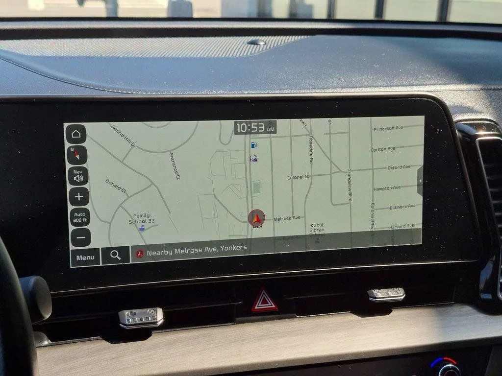 Used 2023 Black Kia X-Line image 18