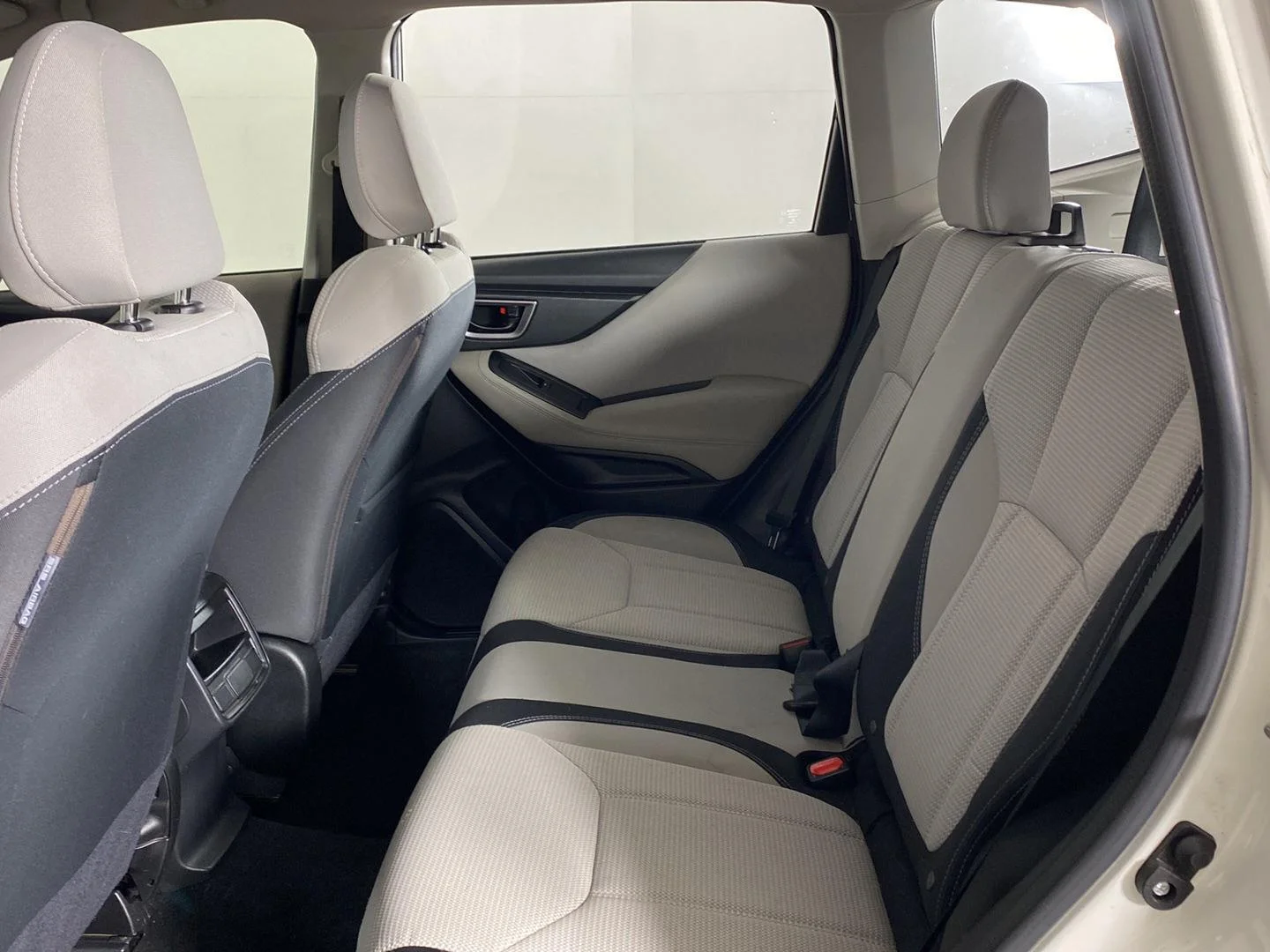 Used 2021 Crystal White Pearl Subaru Base image 27