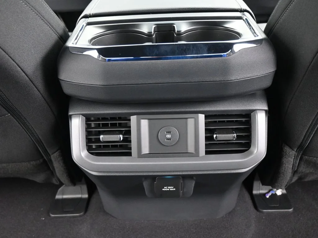 New 2026 Agate Black Metallic Ford XLT image 20