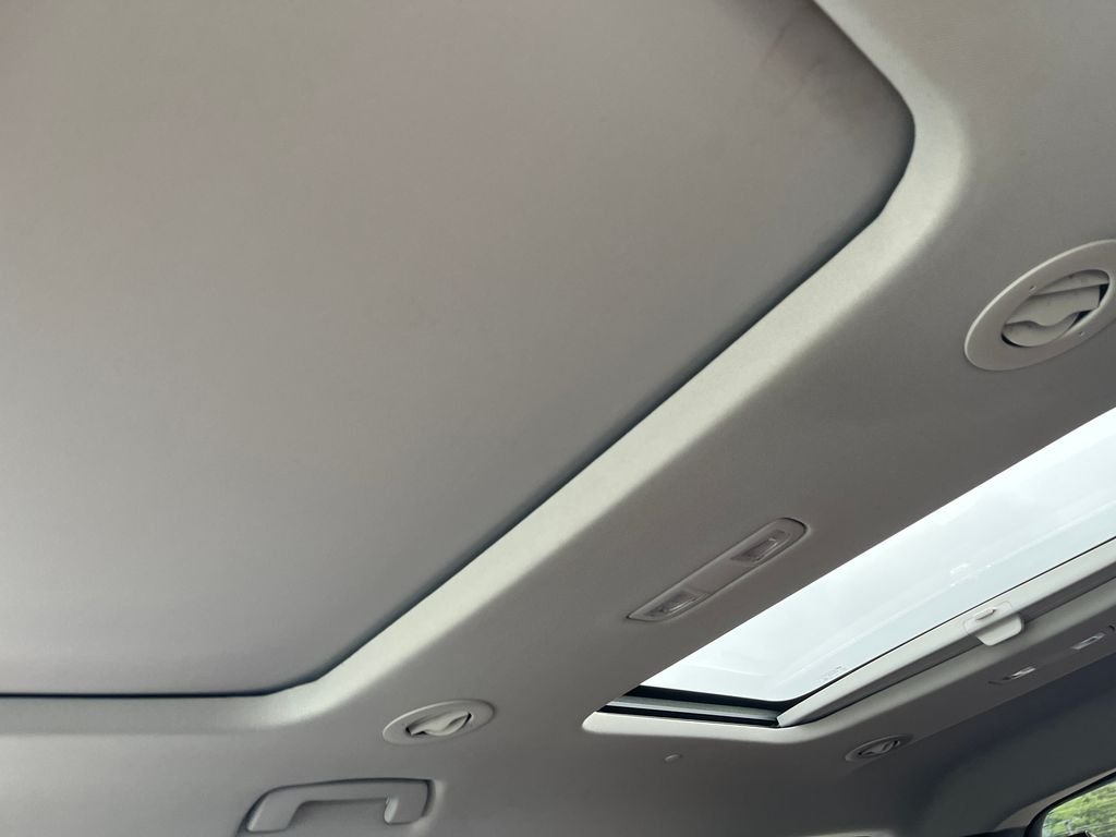 Used 2019 Black Chevrolet High Country image 22