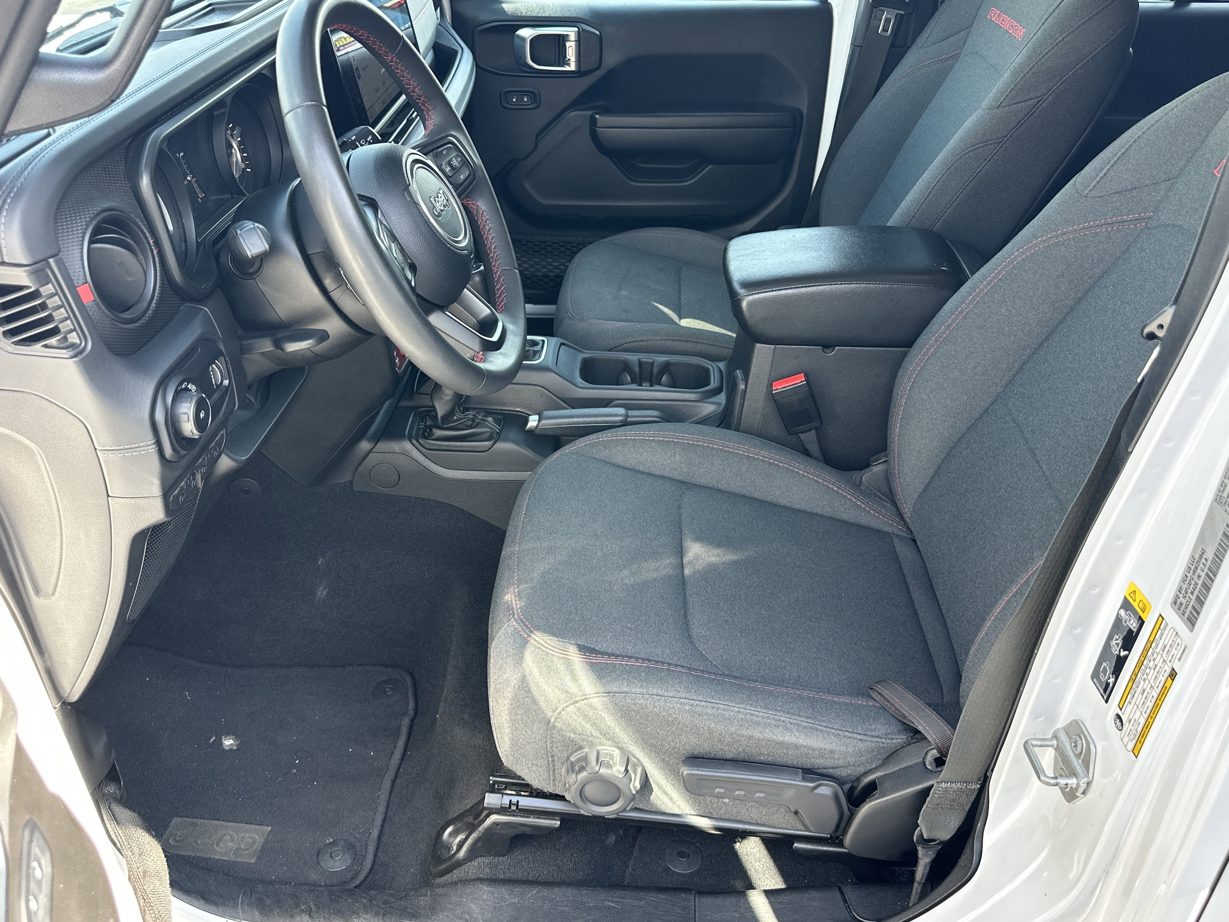 Used 2024 Bright White Clearcoat Jeep Rubicon image 10
