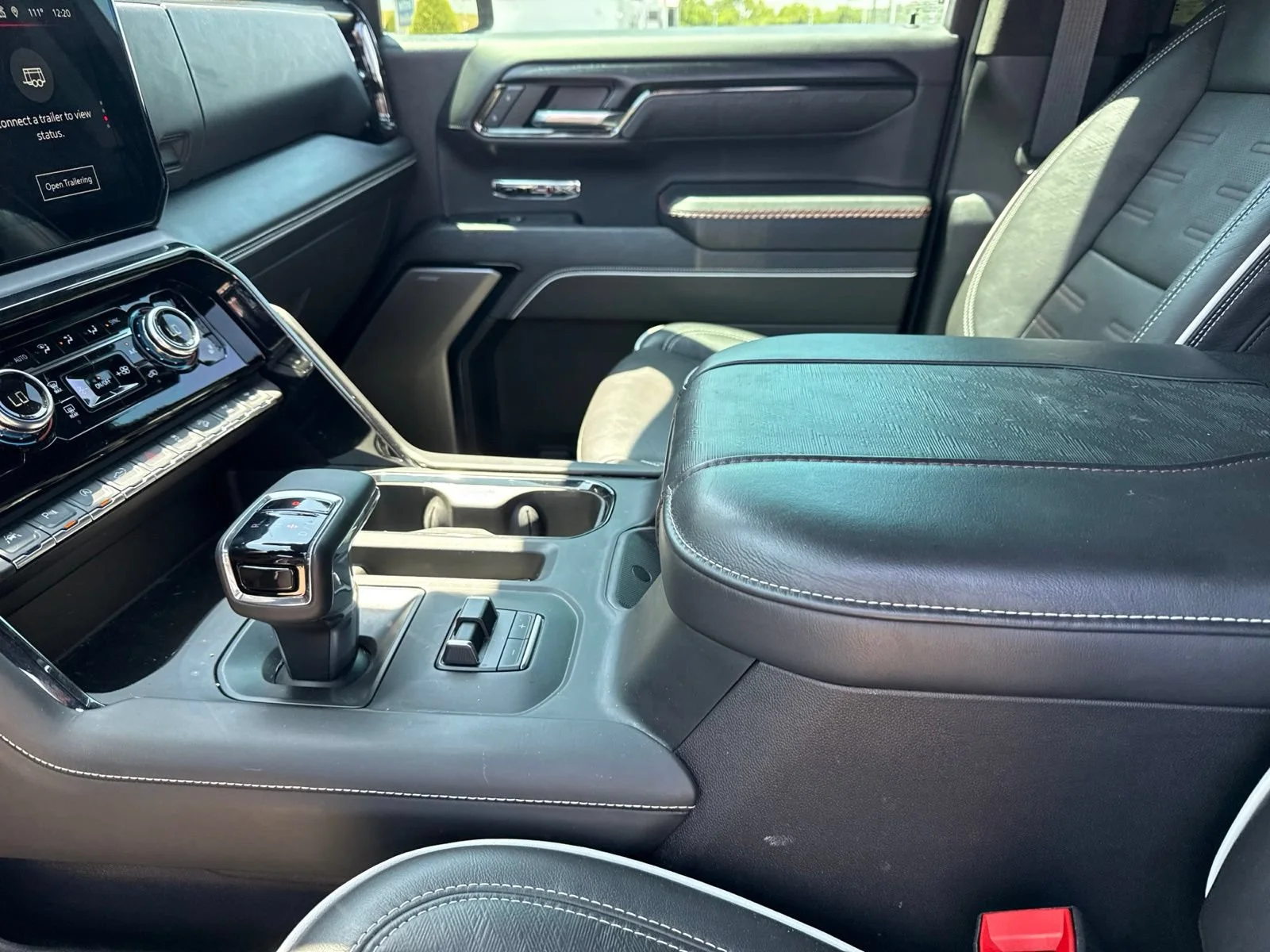 Used 2024 Onyx Black GMC AT4X image 26
