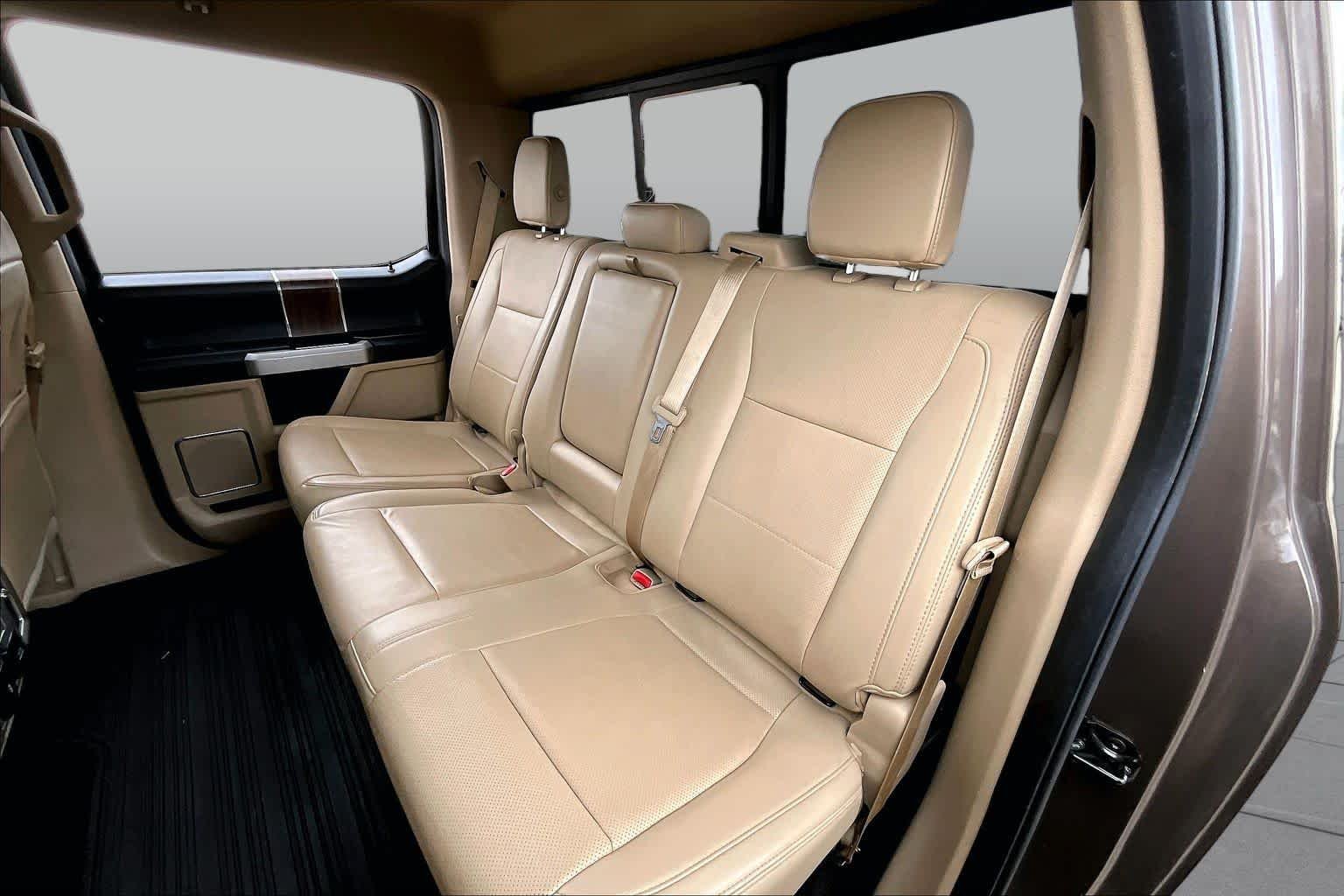 Used 2017 Caribou Metallic Ford Lariat image 20