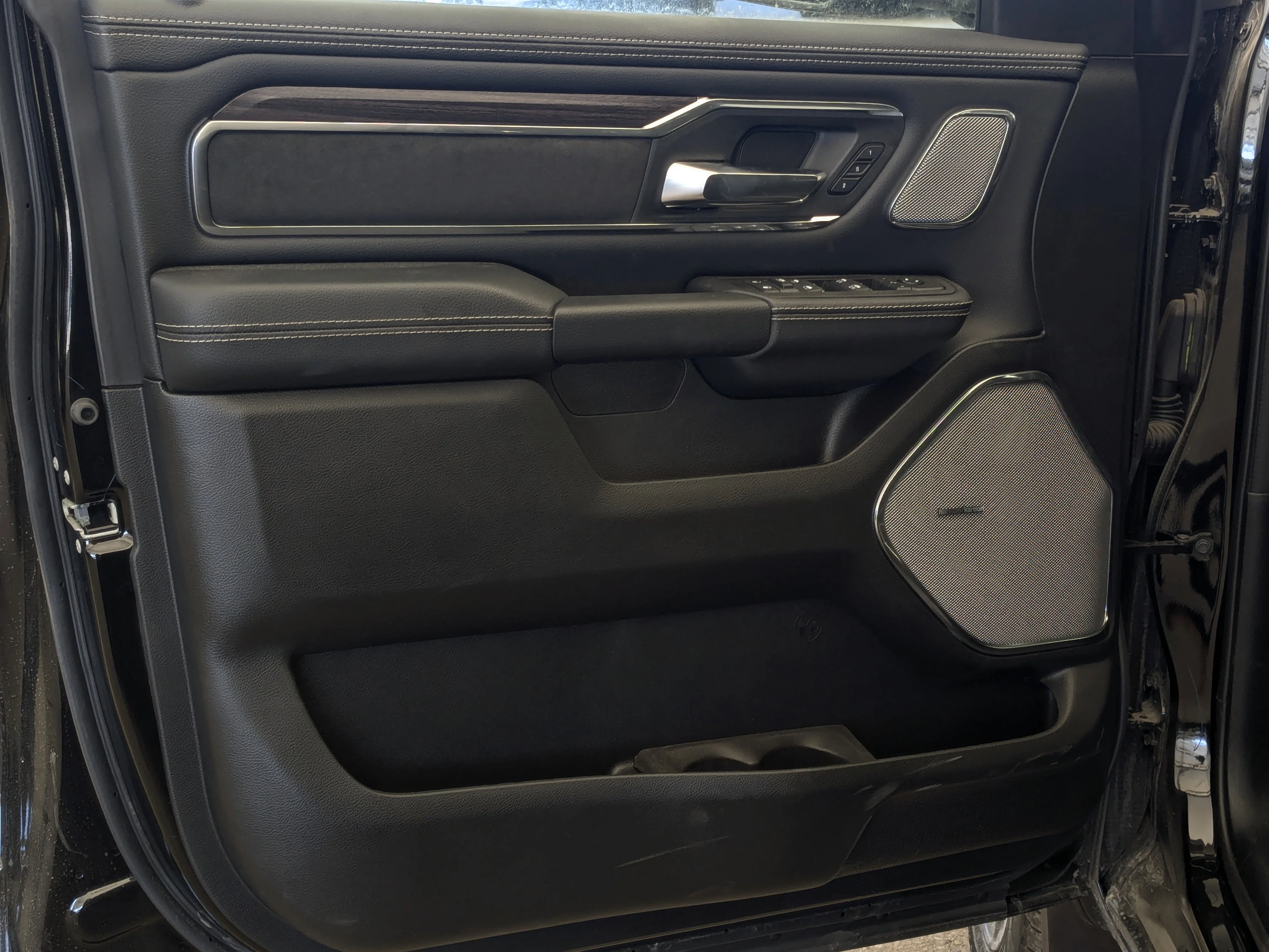 New 2026 Black RAM Laramie - - Twin Turbo - 22 Black Wheels - 14.4 Screen - Harman/Kardon - Pano Sunroof & More! image 12