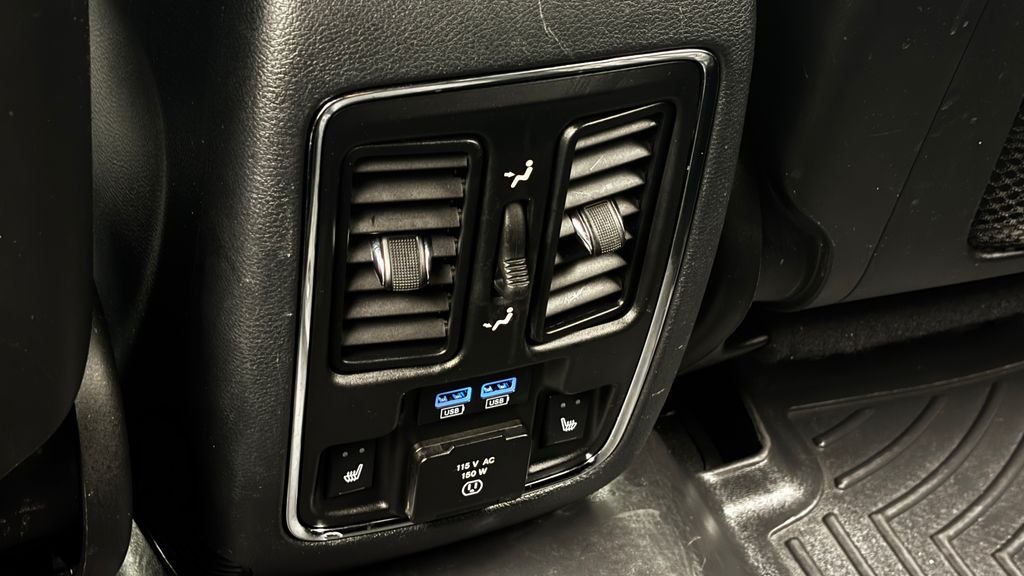 Used 2018 White Jeep Limited image 34
