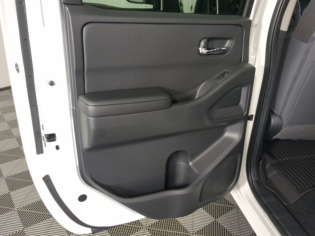 2026 Nissan Frontier SV - Photo 15