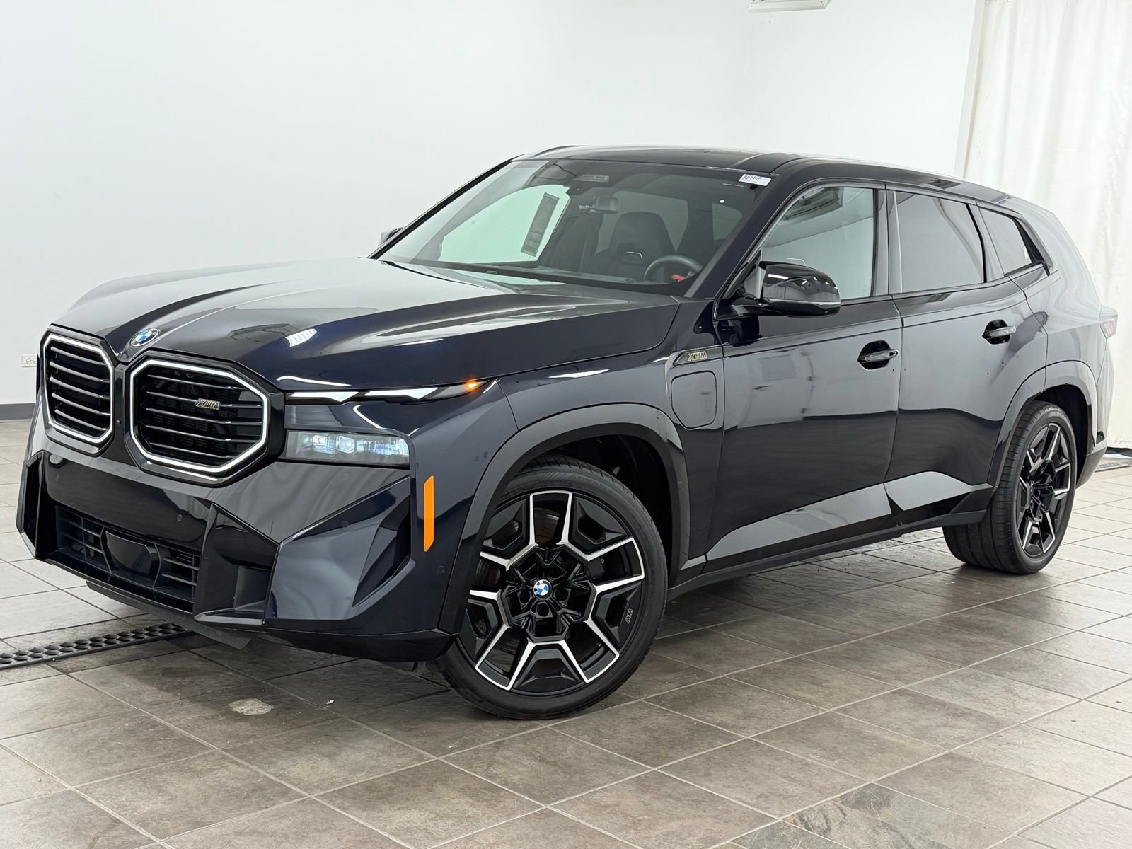2025 BMW XM -'s photo