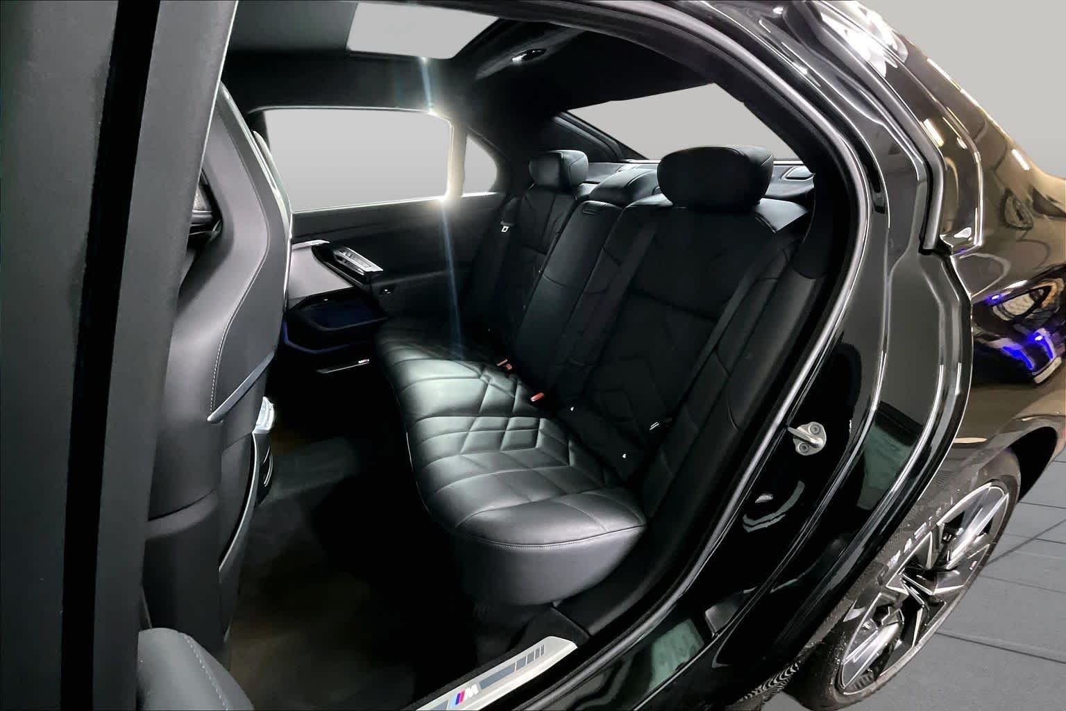 Used 2023 Black Sapphire Metallic BMW 760i xDrive image 21