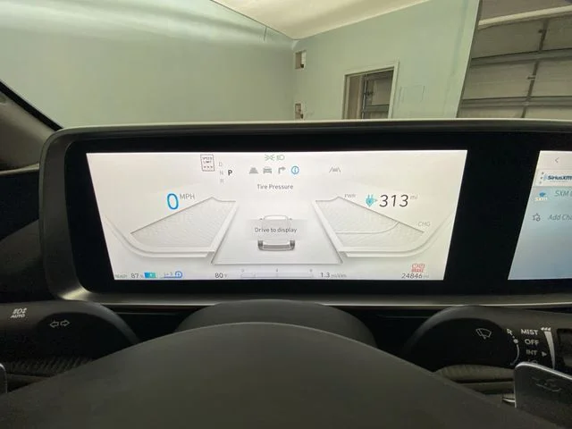 Used 2024 Black Hyundai SEL image 14
