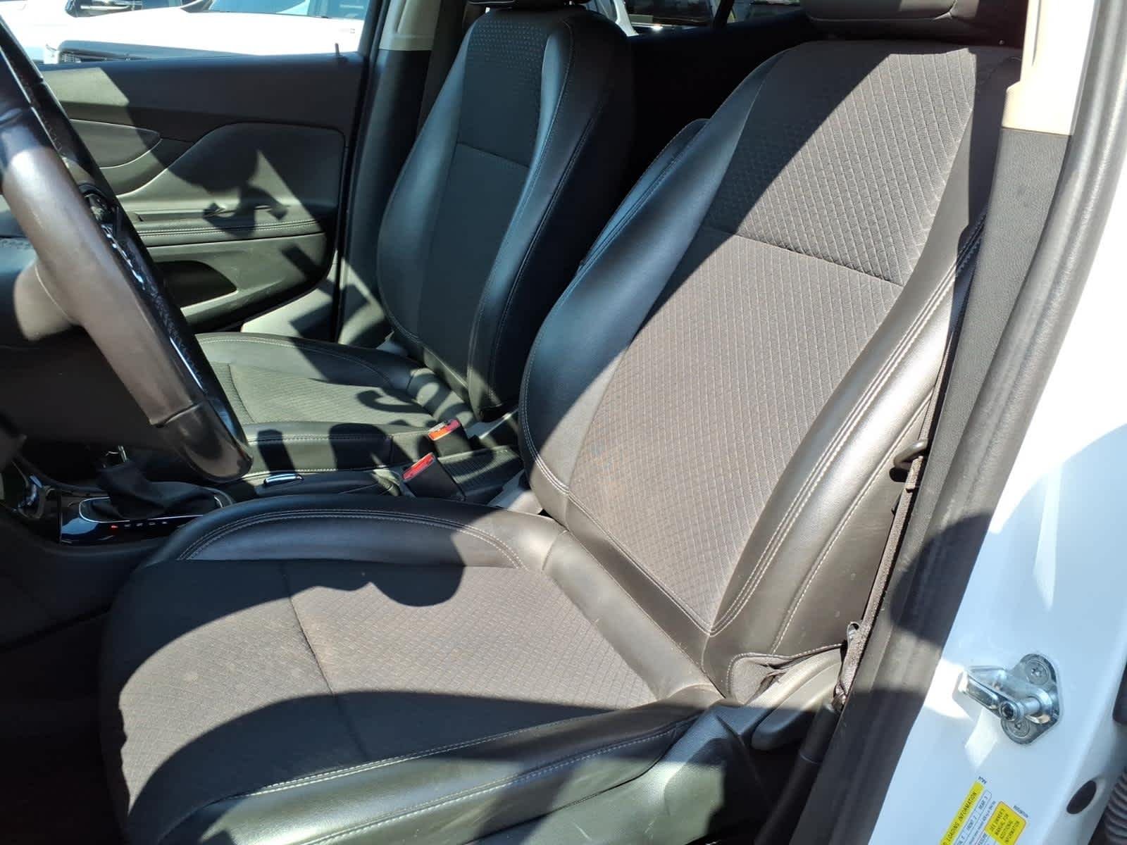 Certified Used 2022 Summit White Buick Preferred image 13