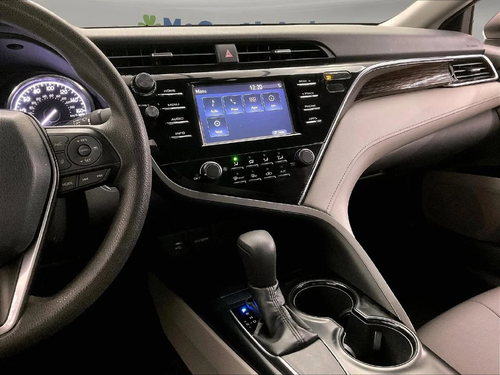 Certified Used 2018 White Toyota LE image 9