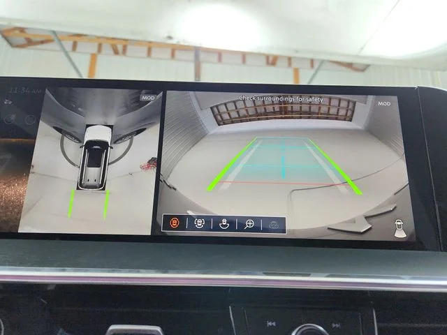 Used 2025  INFINITI SENSORY image 32