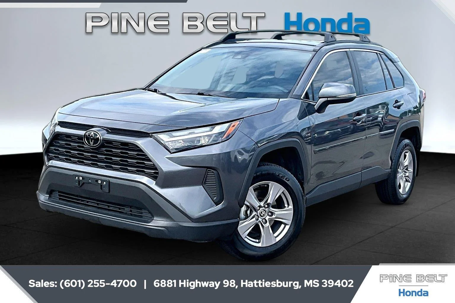 Used 2025 Magnetic Gray Metallic Toyota XLE image 10