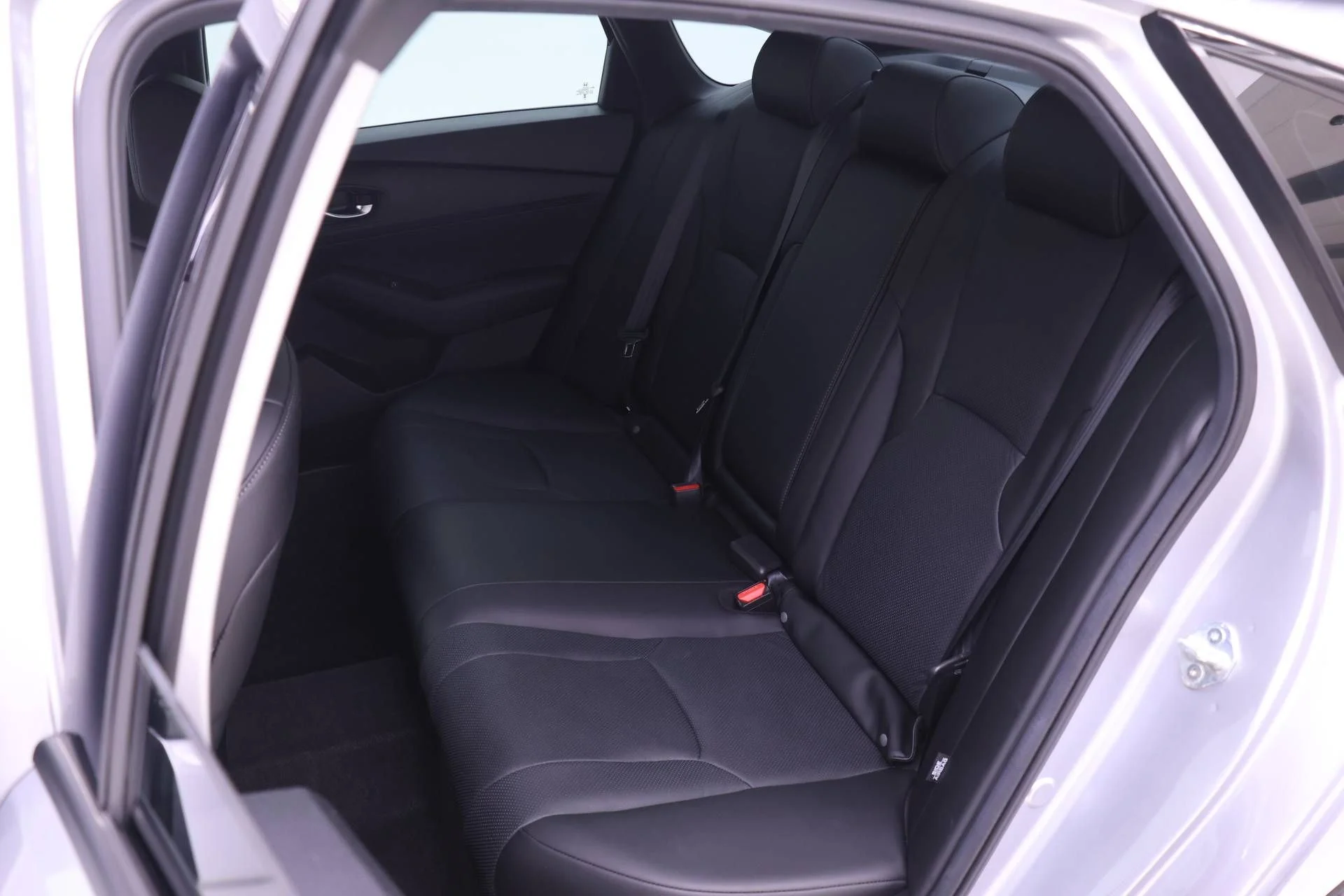 Certified Used 2024 Solar Silver Metallic Honda Sport-L image 10