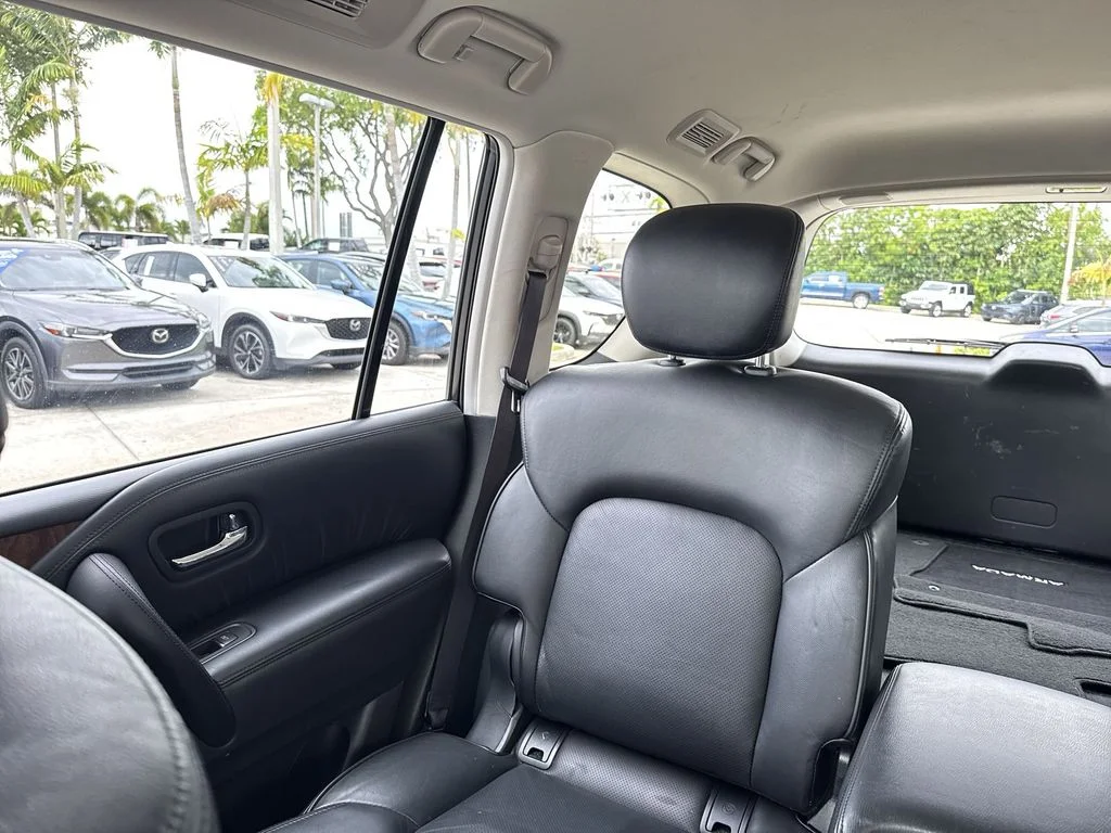 Used 2024 Aspen White Nissan SL image 17